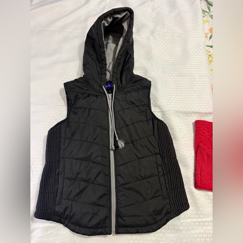 City Streets black puffer vest - large